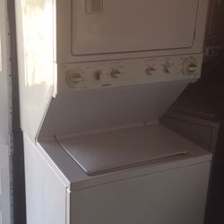 Washer And Dryer Stack 27”