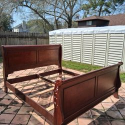 King Size sleigh bed
