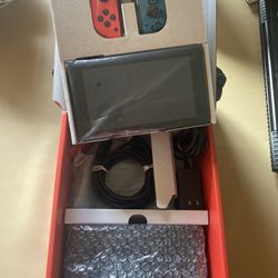 Nintendo Switch 