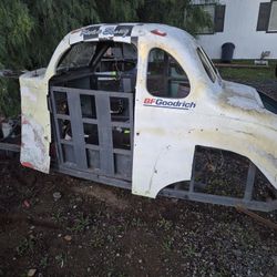 Legend Car Chassis With Body