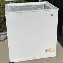 GE Freezer 