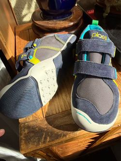 Plae TY Navy/Steel Youth Size US 2 kid shoes