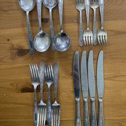 Monarch Plate Vintage Silverware Set