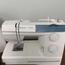 Husqvarna Viking Sewing Machine 