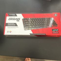 ***BRAND NEW***HYPERX ALLOY ORIGINS 65 KEYBOARD