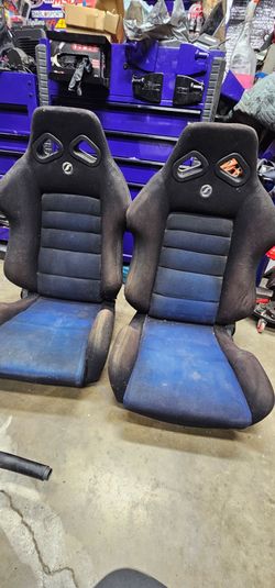 Corbeau TRS seats (WIDE) and seat mounts