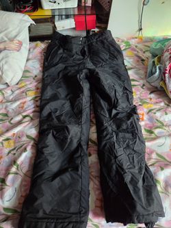 Small snow pants