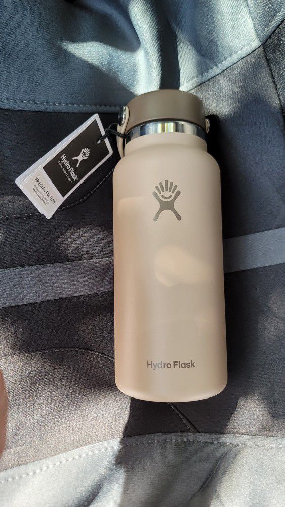 Special Edition Whole Foods Hydro Flask - Taproot