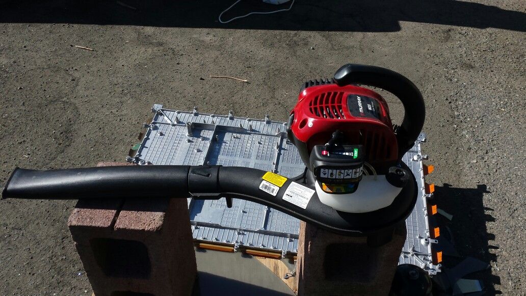 Murray M25 25cc Gas Blower like new