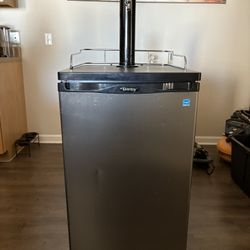Danby 5.4 Cu Ft Kegerator 