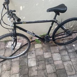 Giant Road Bike Roadmaster Rincon Bicycle Black 