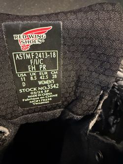 womens size 11 red wing model 3542 astmf 2413-18 steel toe boots worn once - $255 retail