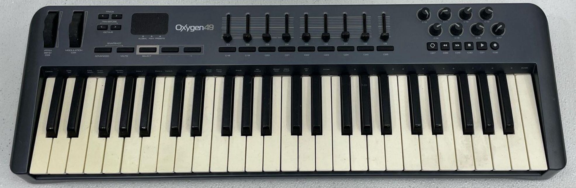 M Audio Oxygen 49 Midi Keyboard