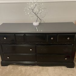 7 Drawer Solid Wood Dresser 
