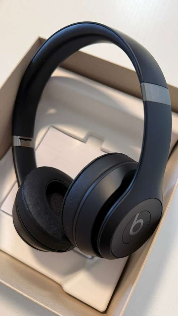 Beats Solo 4 Bluetooth Wireless On-Ear Headphones