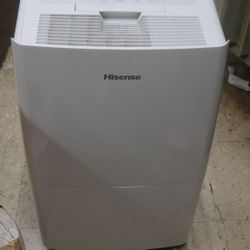 HIsense Dehumidifier DH50K1W 50 PINTS PRE OWNED 886504-1