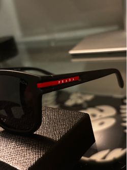 Prada sunglasses, with ALL original accessories
