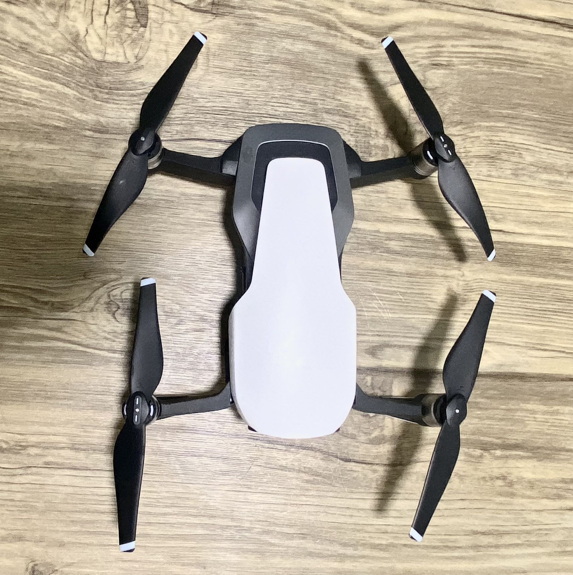 DJI Mavic Air Drone Quadcopter