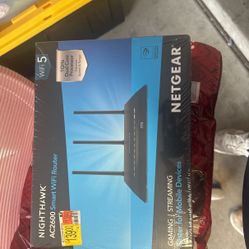 Night Hawk AC2600 WiFi Router