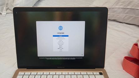 Apple MacBook Air M1 Chip Gold