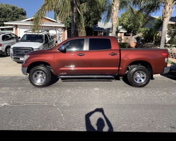5 lug 17” rims with new tires on 2008 tundra !!!!RIMS AND TIRES ONLY