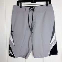 Quiksilver Mens Gray Black White Board Shorts Surf Swim Size 32 Performance Used