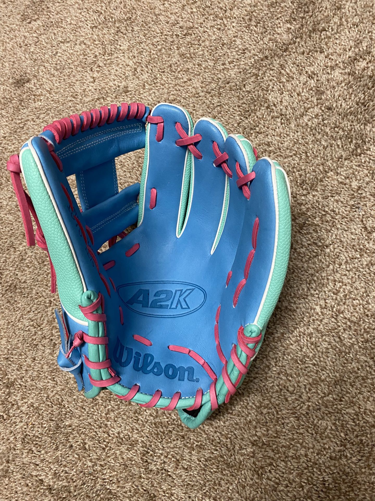 Brand New Wilson A2K Baseball Softball Glove A2000 11.75”