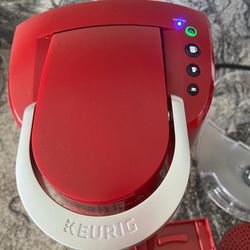 Keurig coffee maker red 
