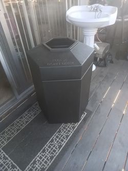50 Gallon Trash Bin