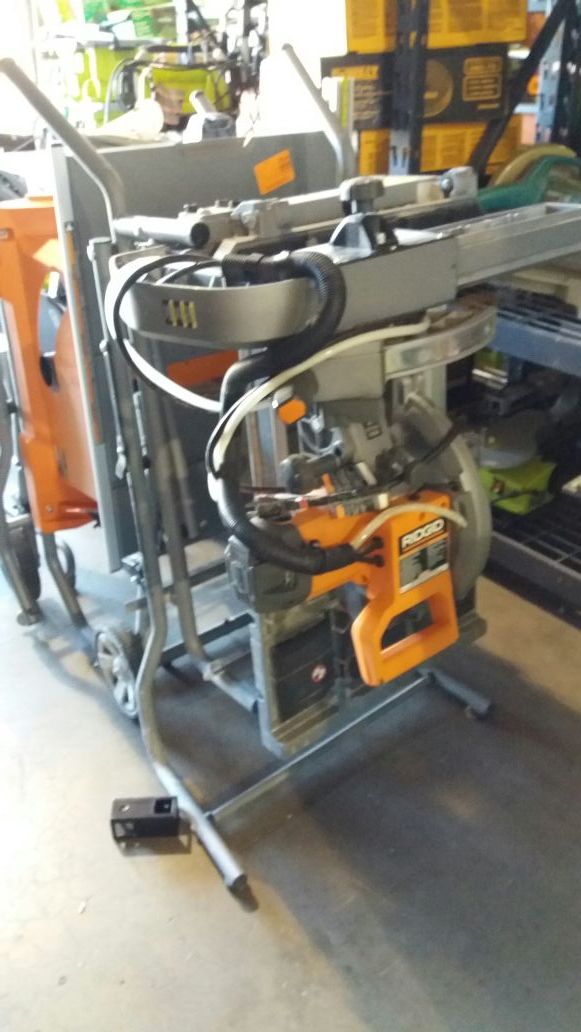 Ridgid 10 inch wet tile saw with stand for Sale in Phoenix, AZ OfferUp