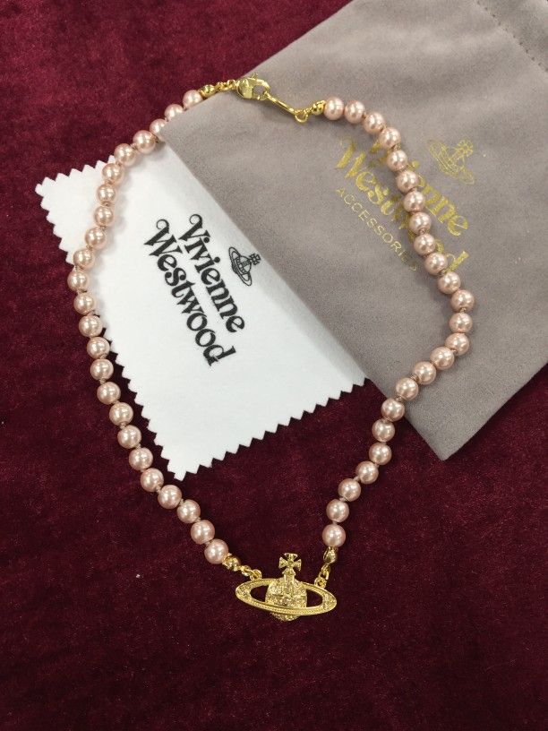 Vivienne Westwood- Mini Bas Relief Choker in Gold