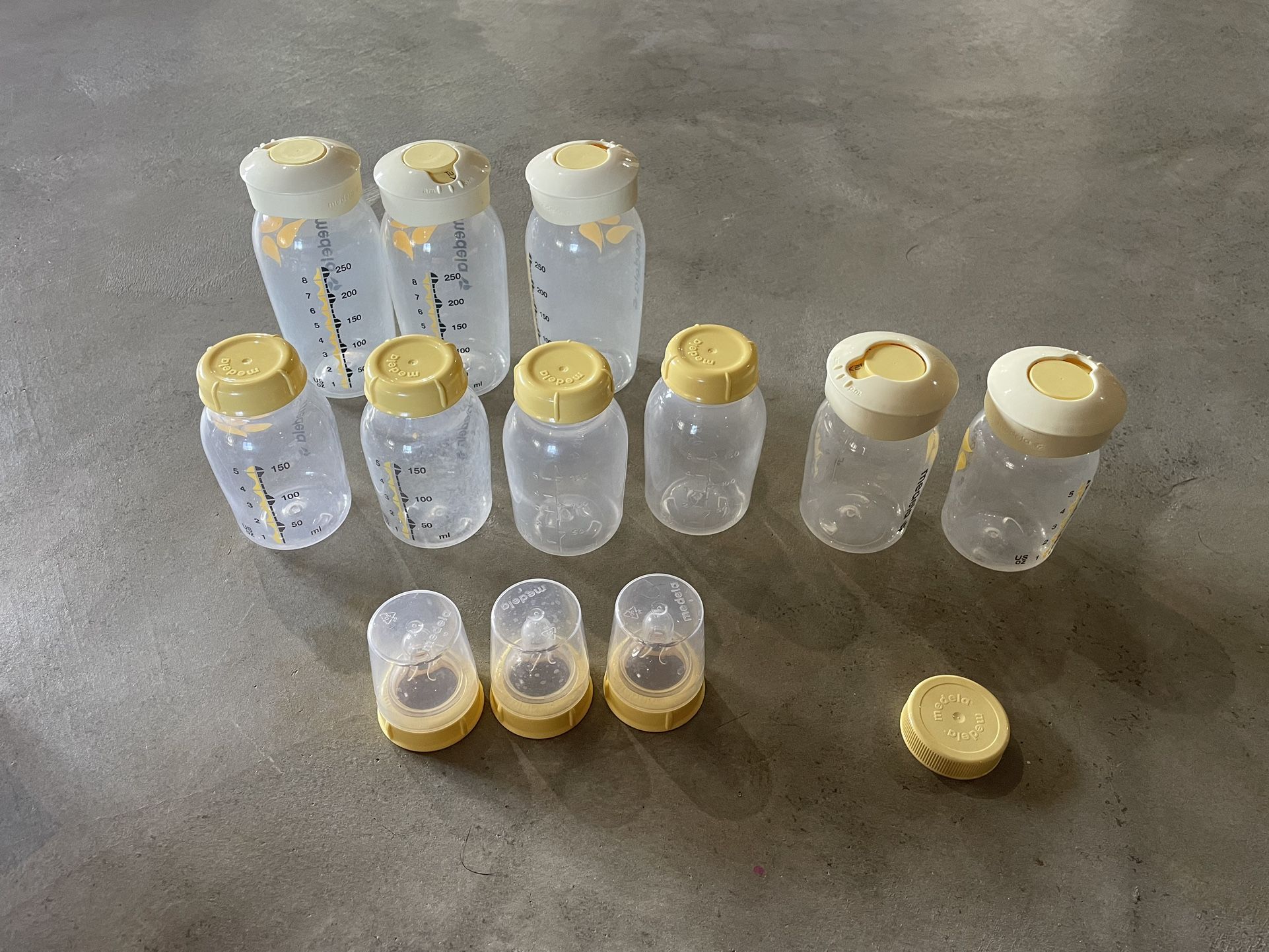 Medela Bottles & Storage