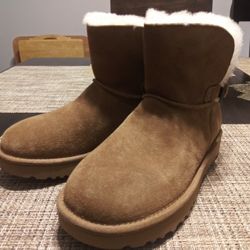 🐑 UGG BOOTS SIZE 6, NEW❗NO BOX❗💲145 OR BEST OFFER❗❗❗🐑