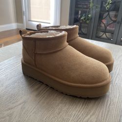 Classic Ultra Mini Platform UGG