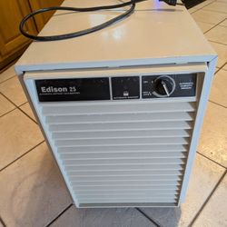 Edison 25 Dehumidifier 