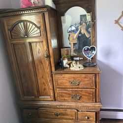 Dresser