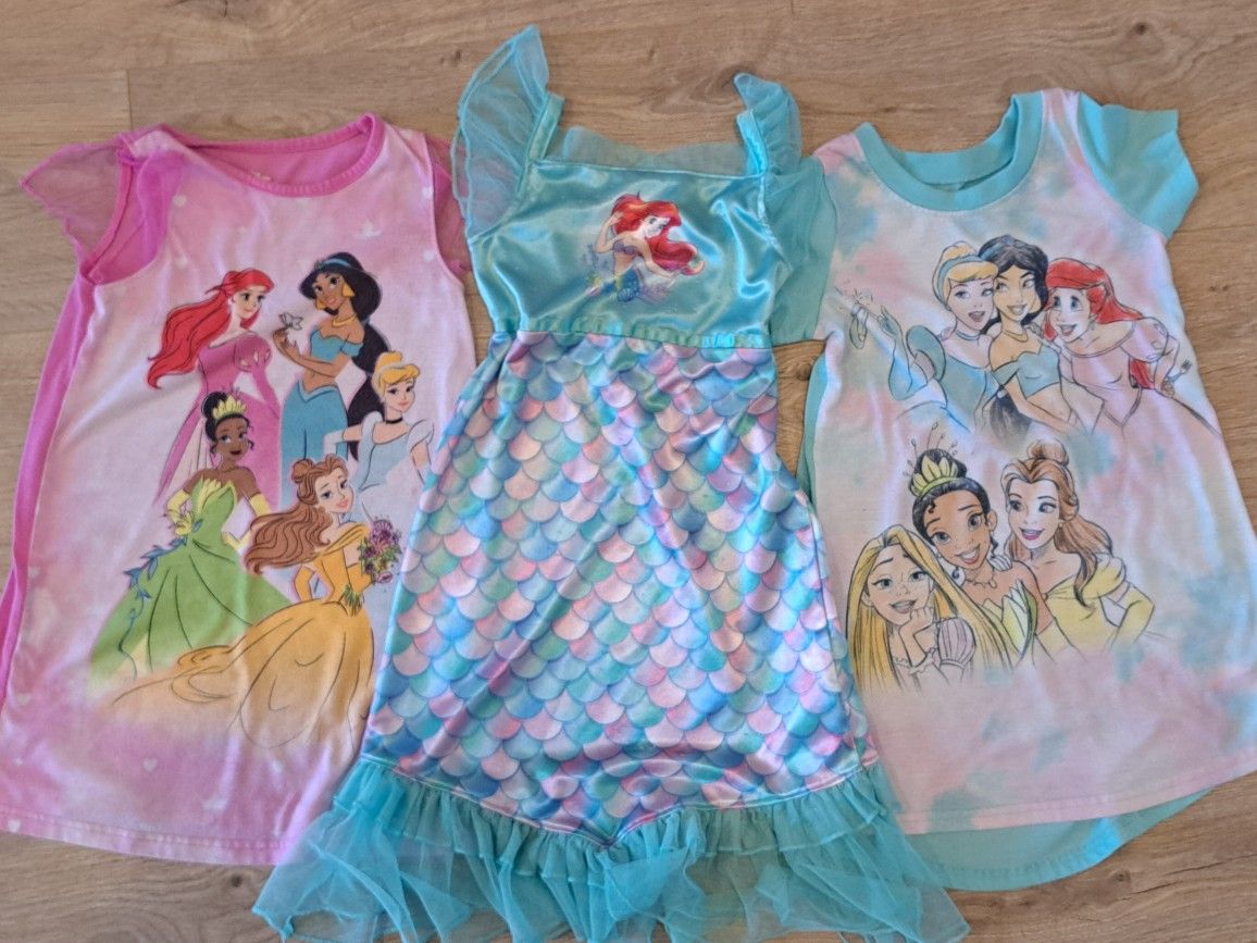 Girls 4T Princess Nightgowns (3)