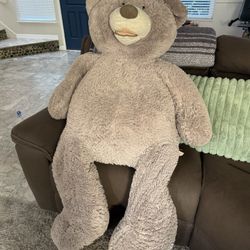 5ft Stuffed Bear