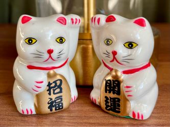 Pair of New Small Maneki Neko Lucky Cat Figurines