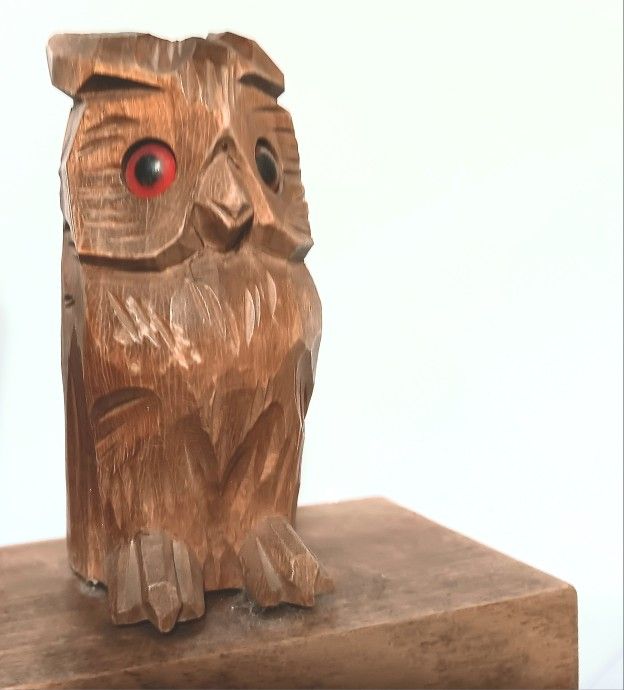 Vintage 1940's SINGLE OWL BOOKEND DECOR 4"x 5" Inches Hand Carved w/ Glass Eyes Unique & Beautiful!