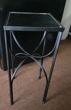 metal accent table