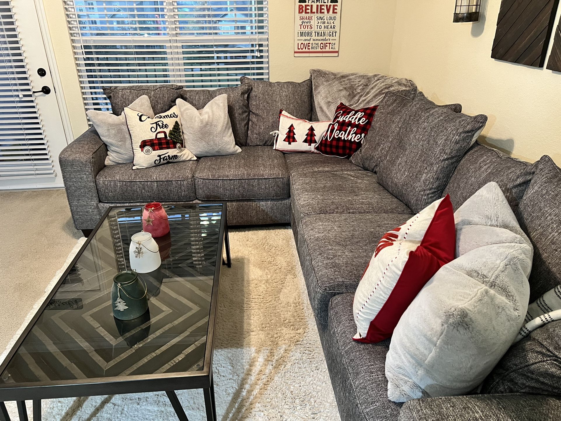 Full Living Room Set - Rooms To Go for Sale in Orlando, FL - OfferUp