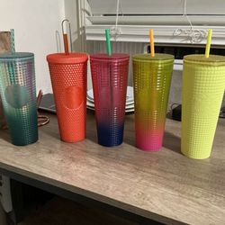 Starbucks Cups 