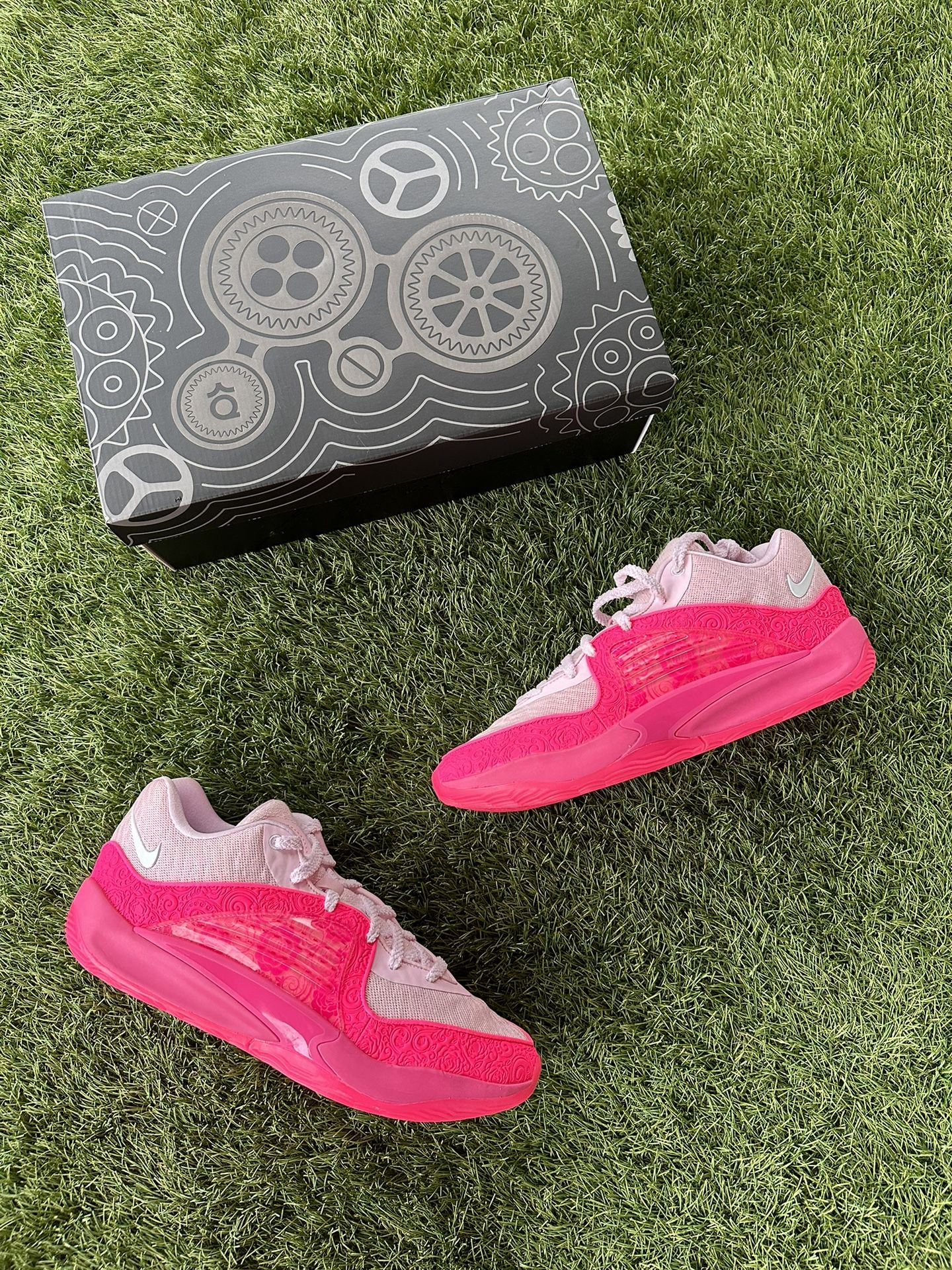 Nike KD 16 NRG Aunt Pearl