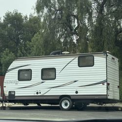 FOREST RIVER WILDWOOD FS RV
