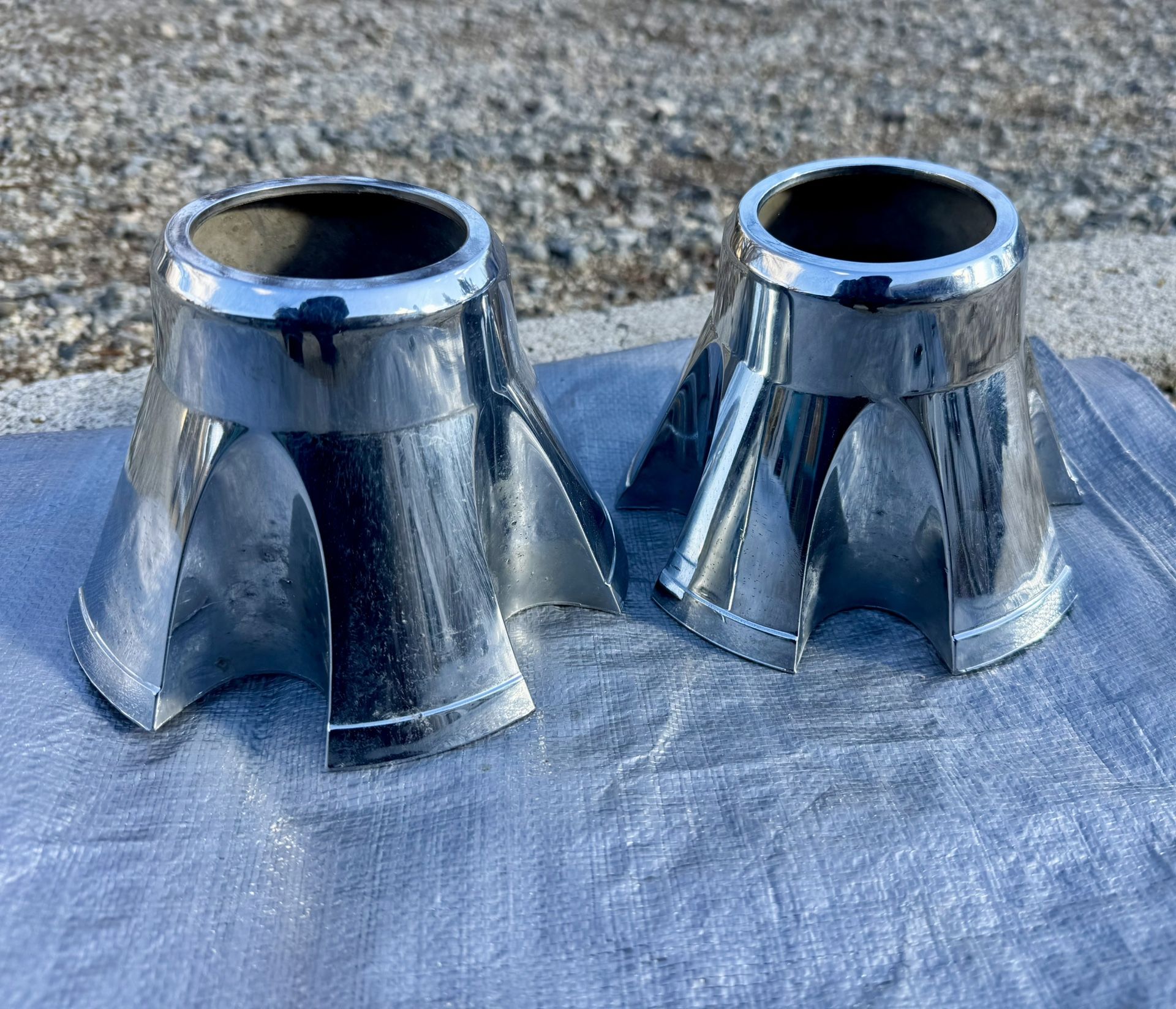 Jeep CJ Front Wheel Covers With Locking Hub Access