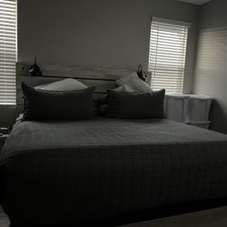 King Bedroom Set 