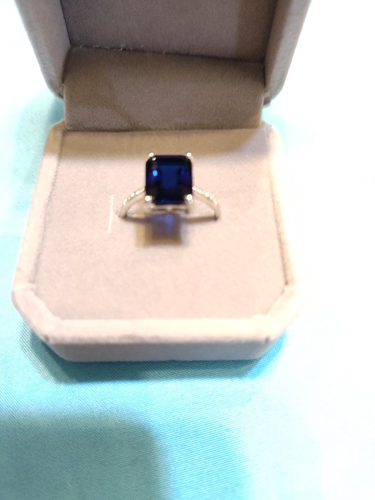 Blue Sapphire Sterling Silver Ring 