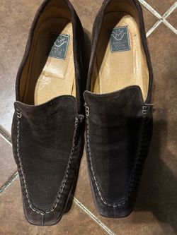 Dressing shoes