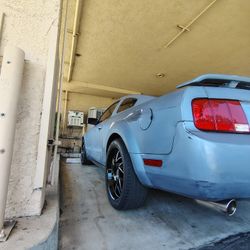 2006 V6 Auto Matic Ford Mustang 
